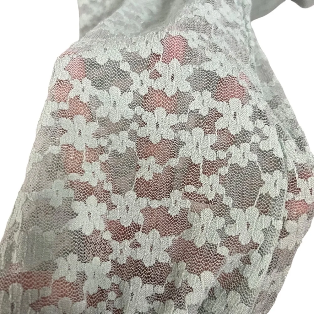 BUCKLE WILLOW & ROOT SAGE GREEN FLORAL LACE SHEER SLEEVE TIE BACK TOP MEDIUM